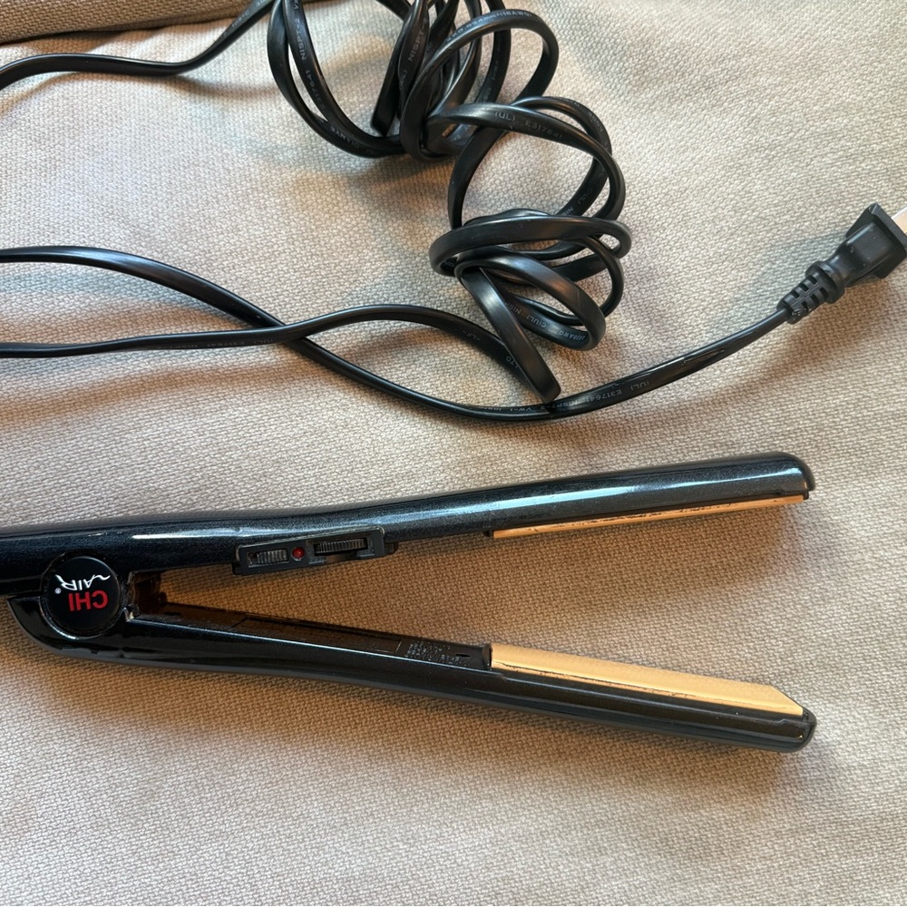 CHI Air Black and Gold Hair Straightener